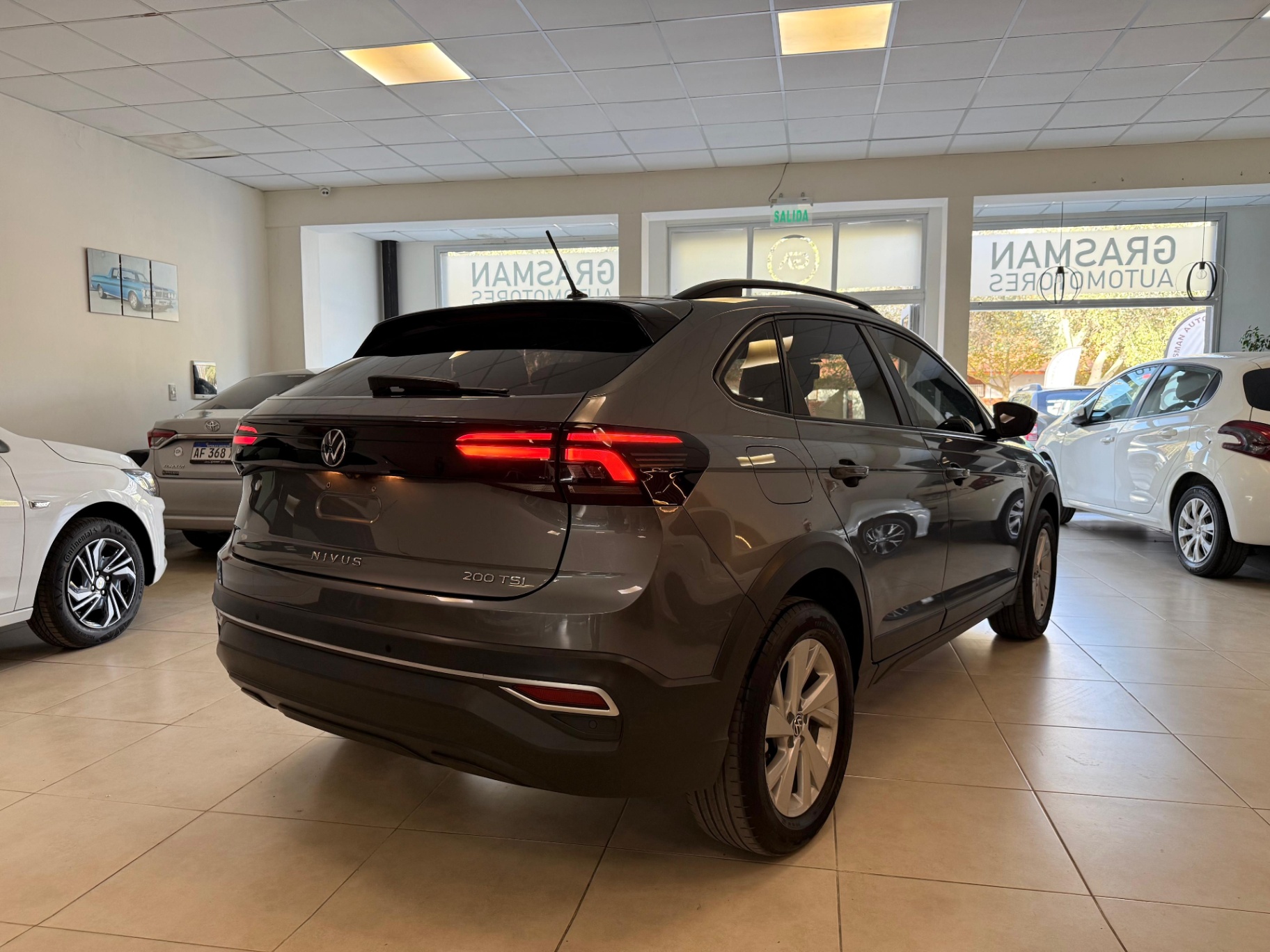 VOLKSWAGEN NIVUS COMFORTLINE 200 TSI AT