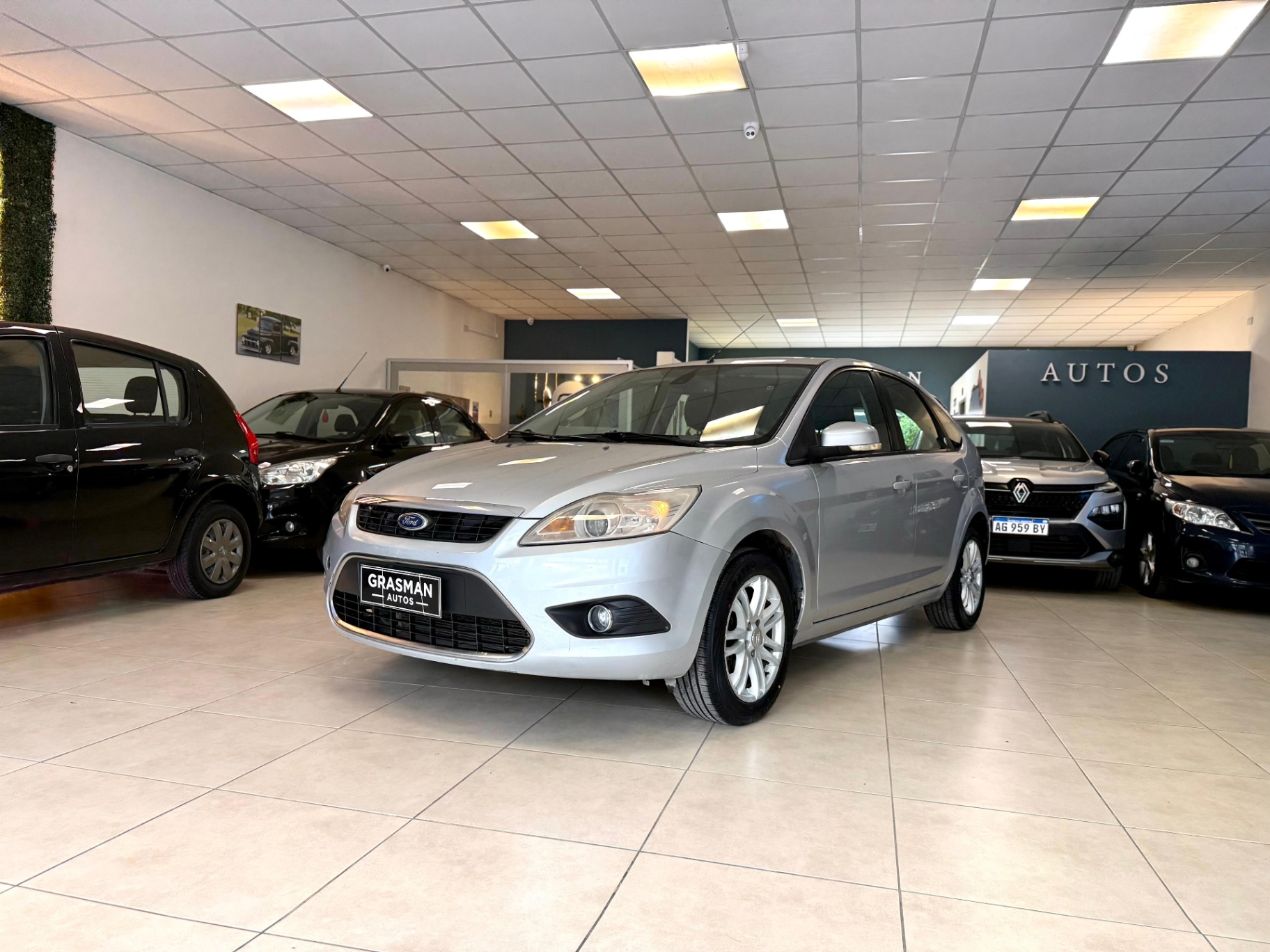 FORD FOCUS GHIA 2.0 MT